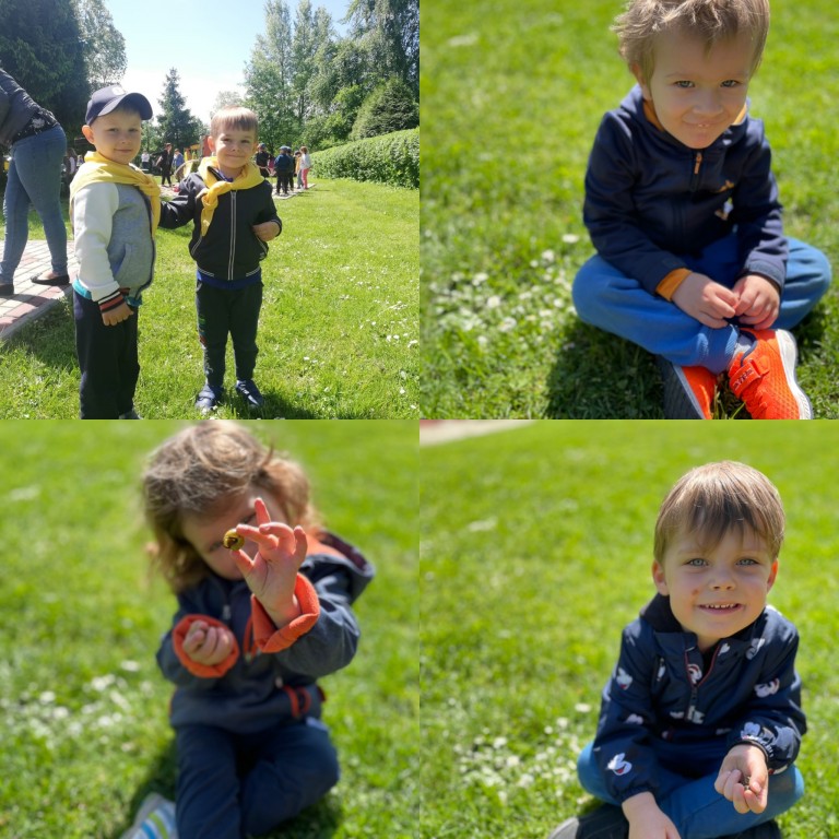 Zdjęcia przedstawiające chłopców siedzących na trawie